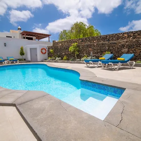 Amanda 4 Bedrooms Jacuzzi And Heated Pool Pool Table Great House *