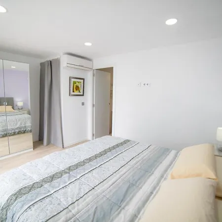 Amanda 4 Bedrooms Jacuzzi And Heated Pool Pool Table Great House * Puerto del Carmen