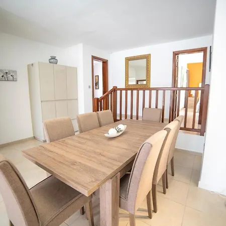 Amanda 4 Bedrooms Jacuzzi And Heated Pool Pool Table Great House Vila *