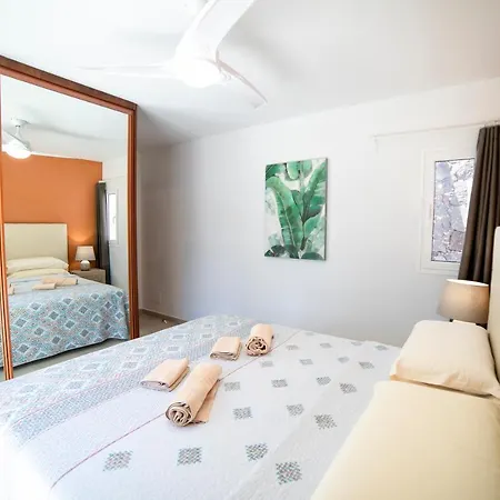 Amanda 4 Bedrooms Jacuzzi And Heated Pool Pool Table Great House * Puerto del Carmen