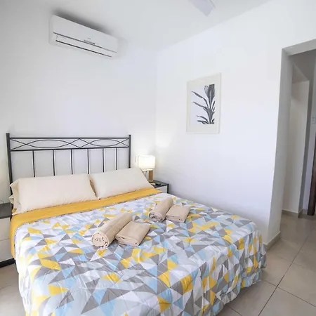 Amanda 4 Bedrooms Jacuzzi And Heated Pool Pool Table Great House Puerto del Carmen